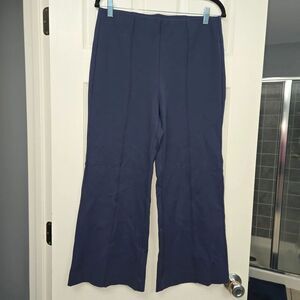 Chico’s Navy Blue Wide Leg Seamed Pintuck Pull On Dress Pants Size 1 US 8